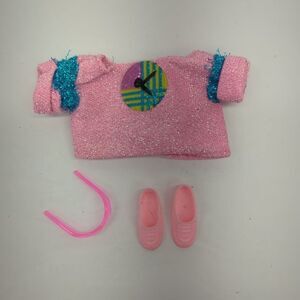 Vintage 1986 Funtime Barbie‎ Pink Shirt/Accessories #1738